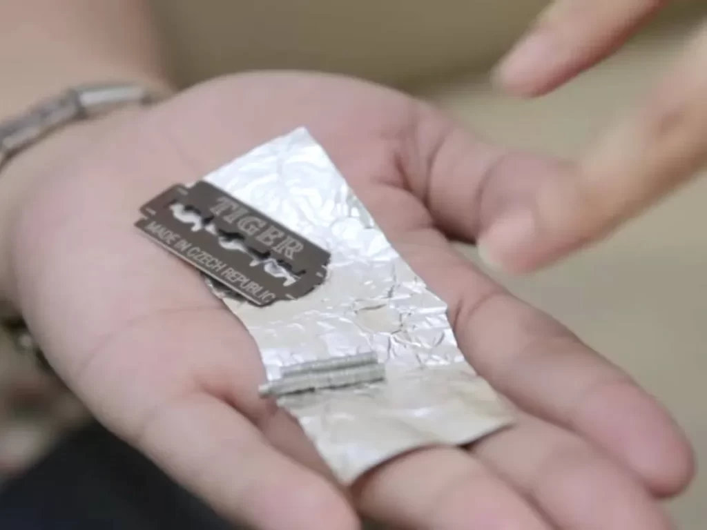 Cara Memperkuat Sinyal HP Dengan Aluminium Foil